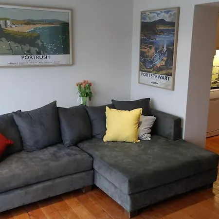 Copperpot Cottage All 2025 Stays Booking Now Portrush Extérieur photo